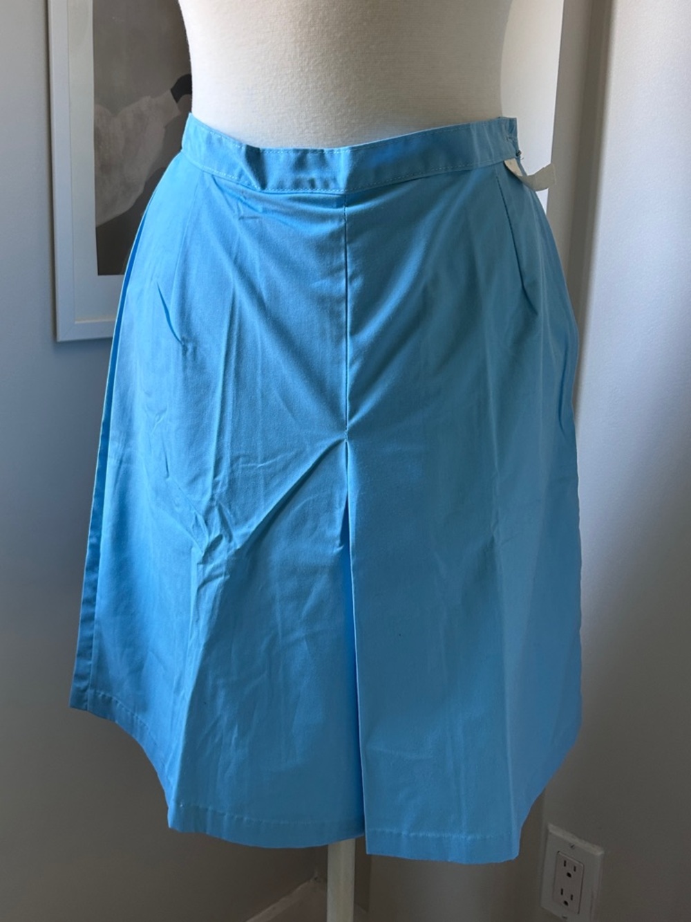 Vintage baby blue pleated skort